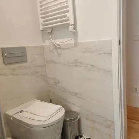 Amazing Spacious Chiado 2-bedroom Stylish W Ac Daire *