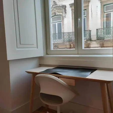 아파트 Amazing Spacious Chiado 2-bedroom Stylish W Ac *