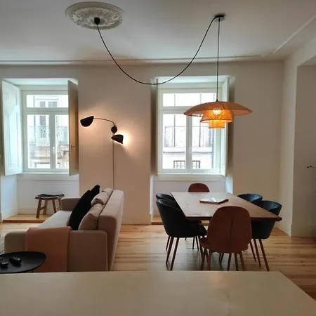Amazing Spacious Chiado 2-bedroom Stylish W Ac 아파트