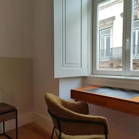 Amazing Spacious Chiado 2-bedroom Stylish W Ac Apartment Lisbon