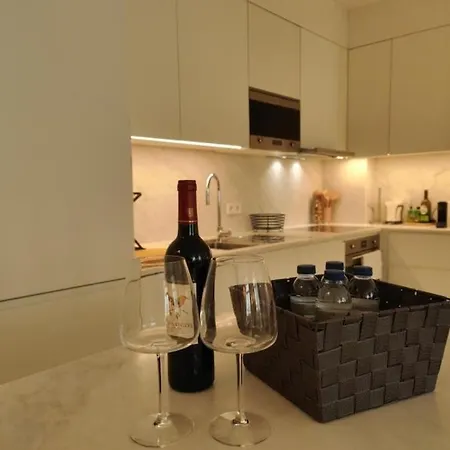Amazing Spacious Chiado 2-bedroom Stylish W Ac Lizbona