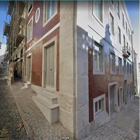 Amazing Spacious Chiado 2-bedroom Stylish W Ac Lisboa